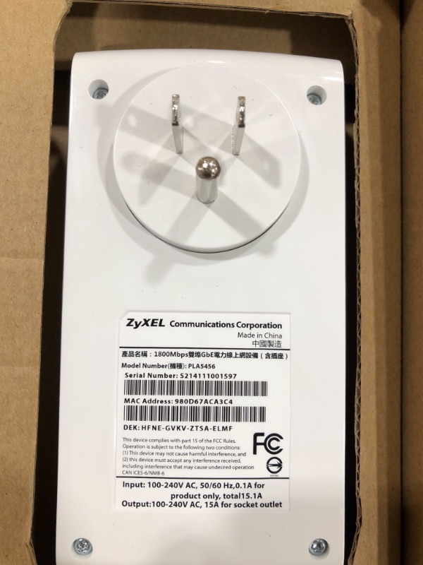 Photo 2 of ZyXEL PLA5456kit Av2000 home plug  powerline adapter 