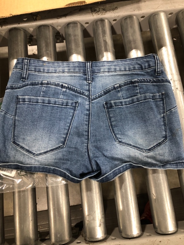 Photo 3 of Hybrid & Company Women jean shorts