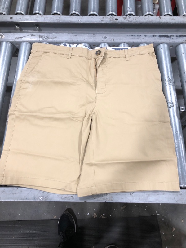 Photo 2 of 28 Palms Men's 7" Inseam Hybrid Board Short, Khaki Solid, 34