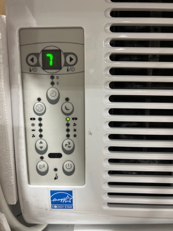 Photo 3 of Amazon basics window-mounted Air conditioner with remote 