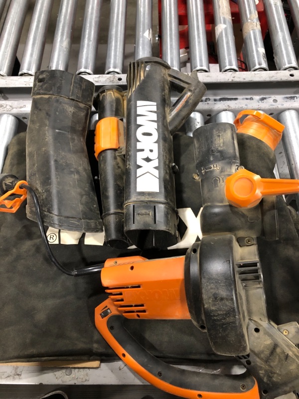 Photo 3 of Worx WG509 Corded Electric TriVac Blower/Mulcher/Vacuum & Impellar Bag and Strap