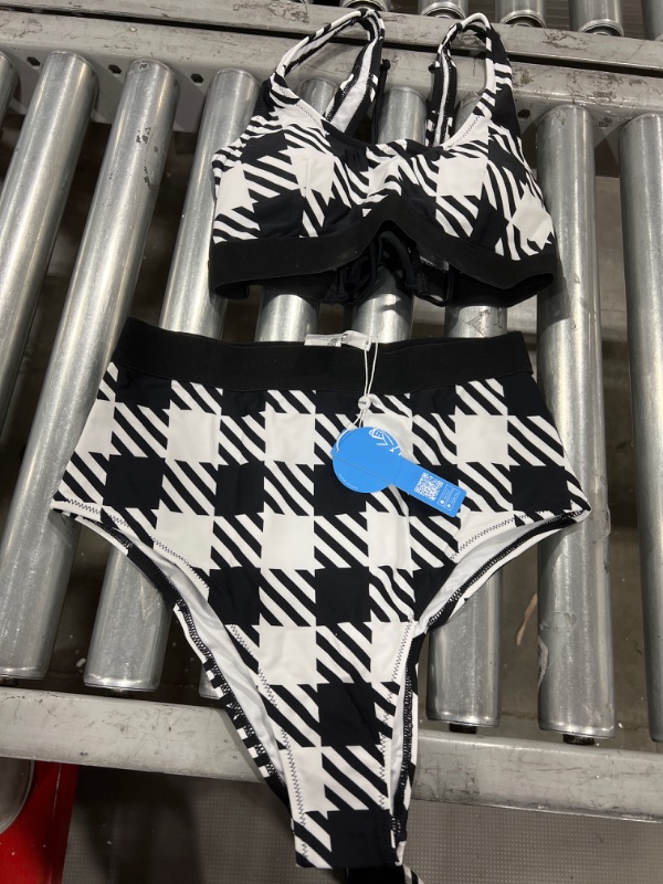 Photo 1 of CUPSHE BIKINI SIZE M