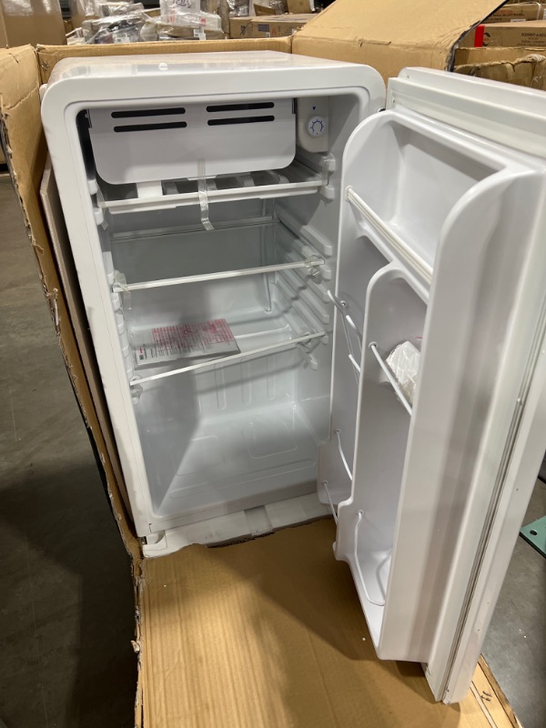 Photo 2 of Frigidaire 3.2 Cu. Ft. Single Door Retro Compact Refrigerator EFR372, White
