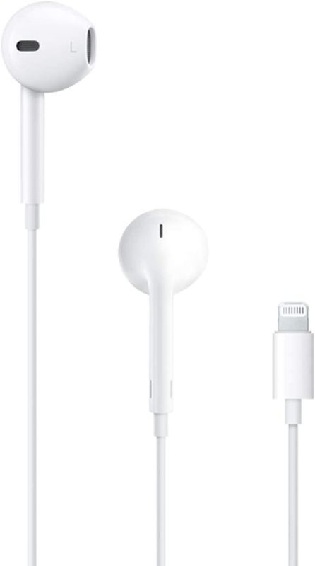 Photo 1 of Apple EarPods with Lightning Connector - White
