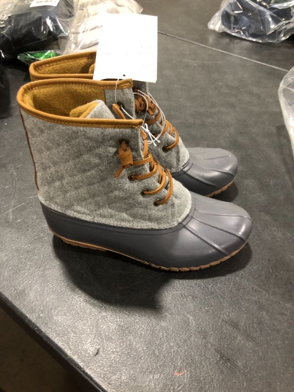 Photo 1 of Amazon Essentials Women's Grey Boots, Size 7