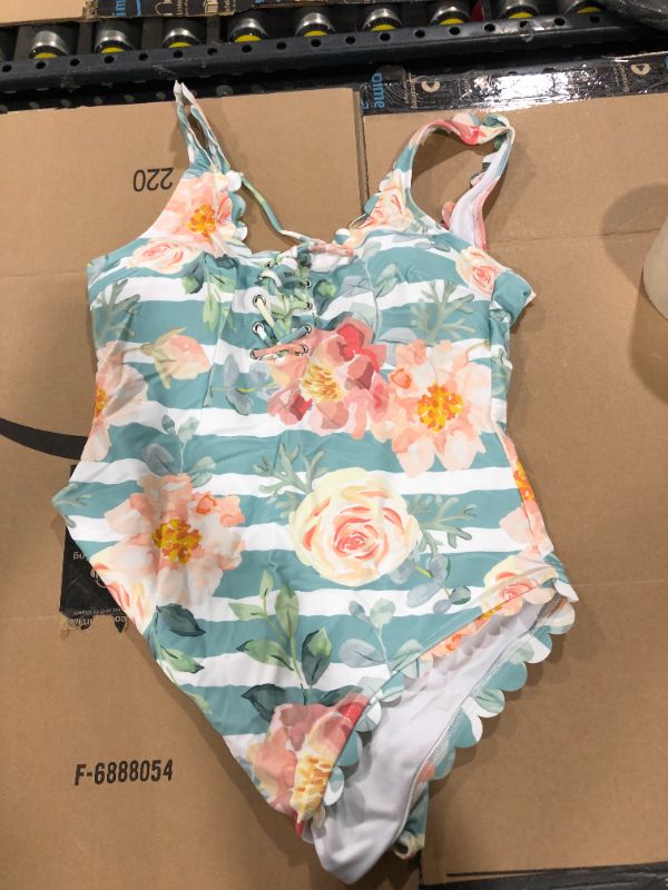 Photo 1 of cupshe floral one piece swimsuit size XL