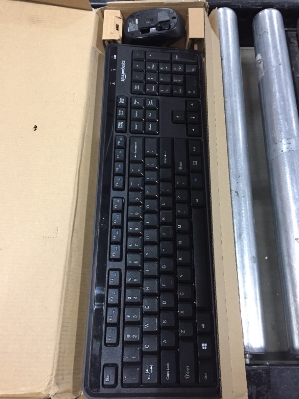 Photo 1 of AMAZON BASICS KEYBOARD AND MOUSE. USED CONDITION. MISSING COVER.