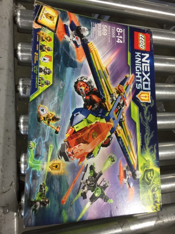 Photo 2 of LEGO NEXO KNIGHTS Aaron's X-bow 72005 Building Kit (569 Piece)
