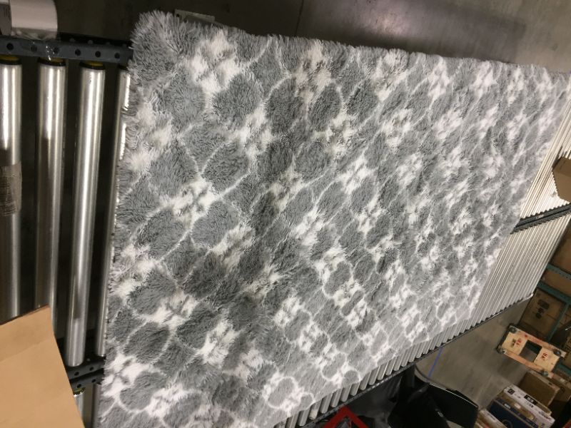 Photo 1 of 5FT 4IN  X 7 AREA  MAT FAUX FUR PATTERN