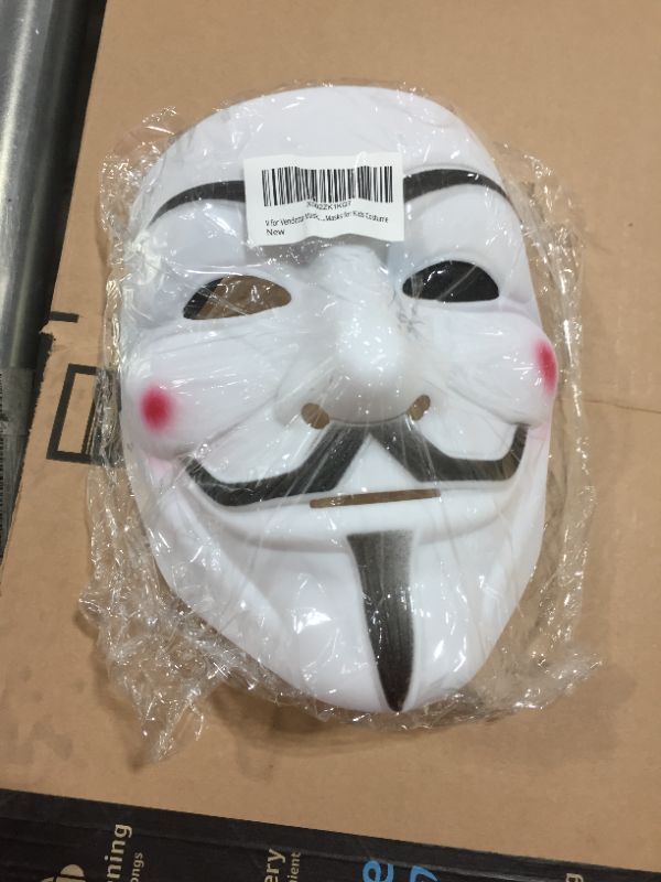 Photo 2 of ANONYMOUS V FOR VENDETTA GUY FAWKES FANCY DRESS HALLOWEEN FACE MASK UK SELLER
