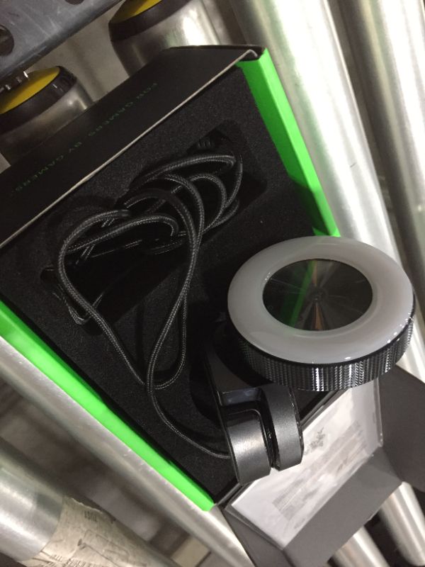 Photo 2 of Razer Kiyo Streaming Web Camera with Ring Light - Full HD 1080p / 720p
