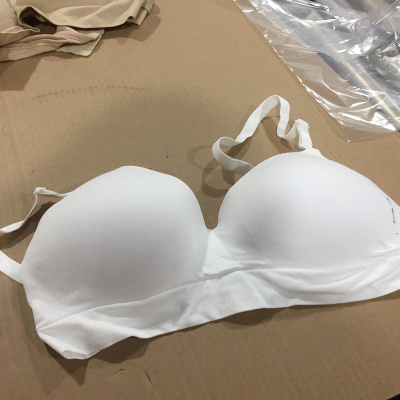 Photo 1 of 3XL Spandex bra... White...