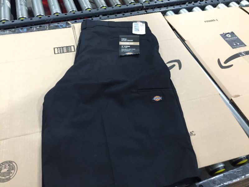 Photo 3 of Dickies Men's 13 Inch Loose Fit Multi-Pocket Work Short...Size 40...
