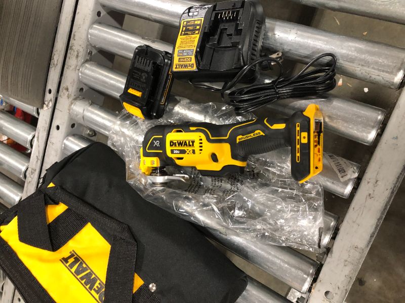 Photo 2 of DeWalt DCS356C1 20V Max XR 3-Speed Cordless Oscillating Multi-Tool Kit