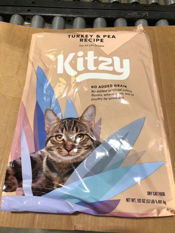 Photo 2 of Amazon Brand – Kitzy Dry Cat Food, No Added Grains (Turkey/Whitefish & Pea Recipe)
