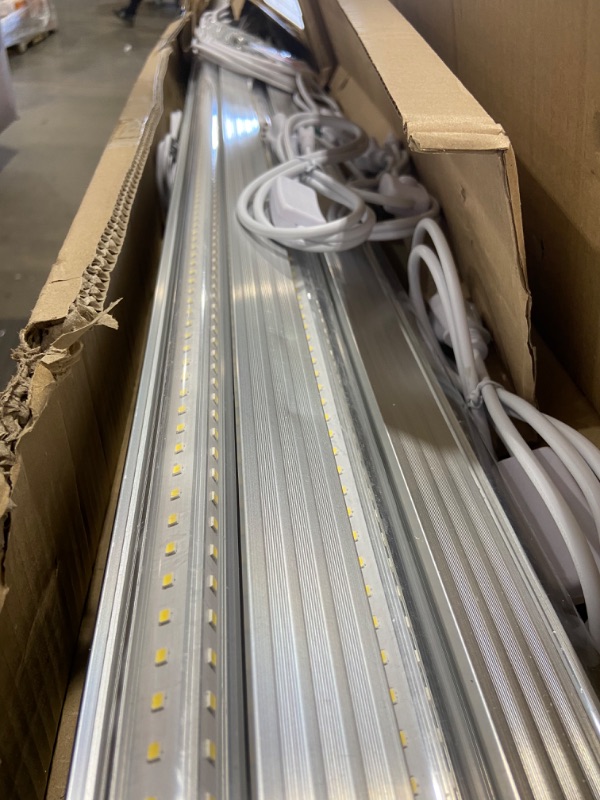 Photo 1 of 8FT LED LIGHT BAR