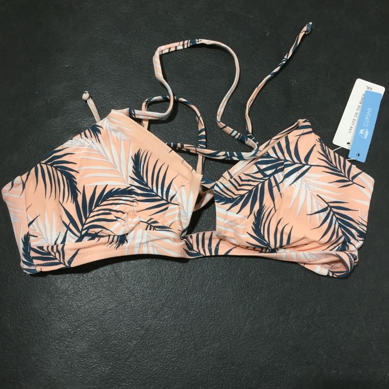 Photo 1 of CUPSHE bathing suit swim top size:XXL