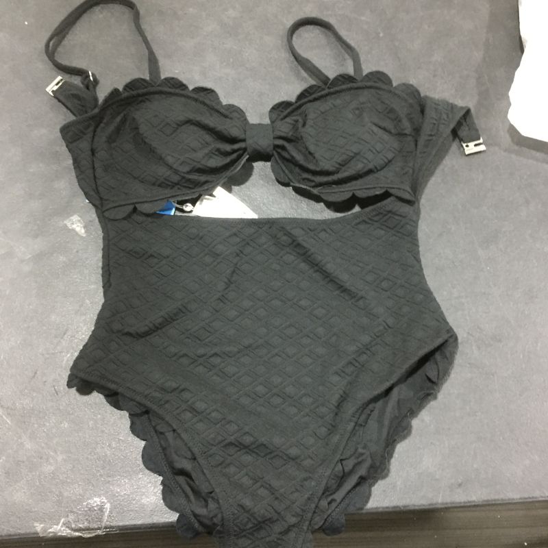 Photo 2 of CUPSHE Women's One Piece Swimsuit Sexy Black Cutout Scallop Trim Bathing Suit size:S