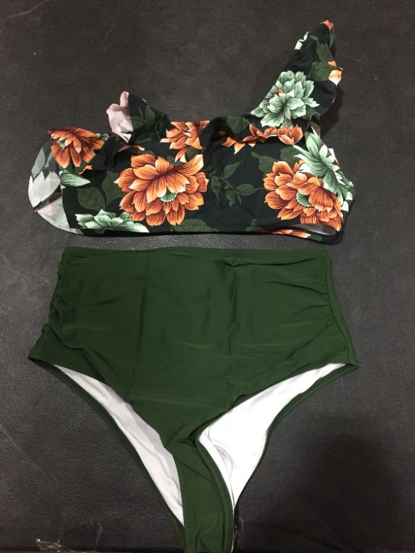 Photo 1 of CUPSHE womens two piece swim suit size M