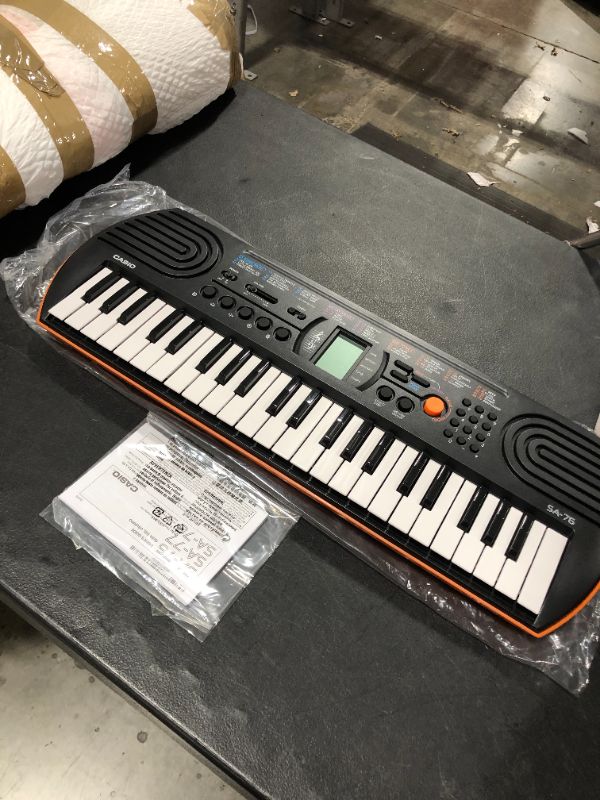 Photo 2 of Casio SA-76 44-Key Mini Personal Keyboard
