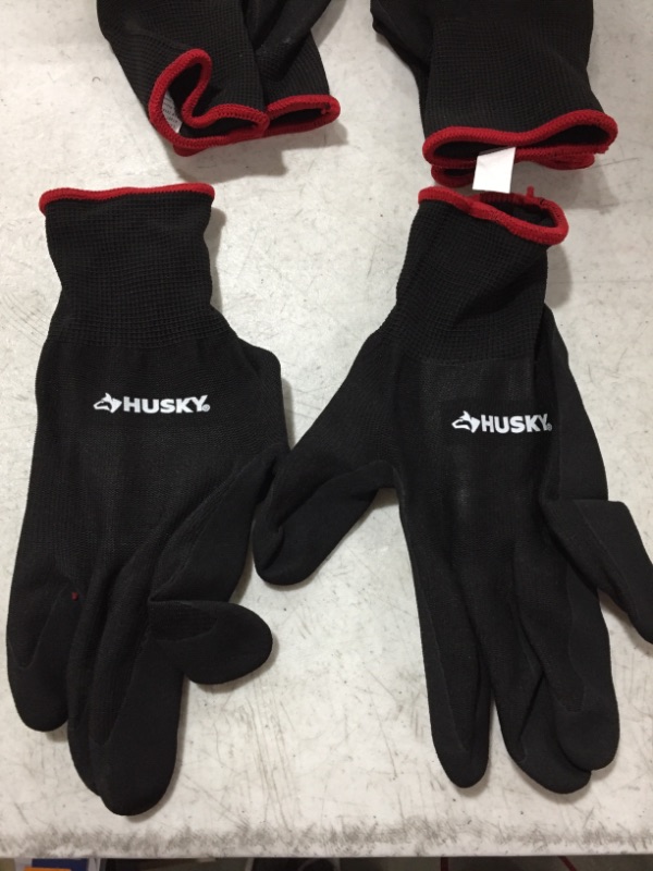 Photo 2 of Husky Large Textured Nitrile Grip Gloves  By HUSKY. 3 PAIR.
