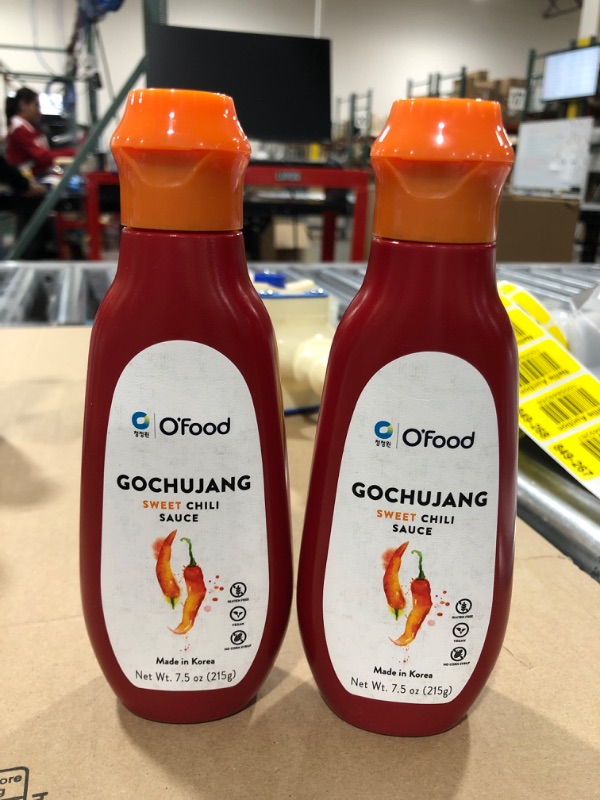 Photo 2 of 2 Pack- Chung Jung One O'Food Gochujang Sweet Chili Sauce, Gluten Free, Vegan, No Corn Syrup, 7.5oz (215g) ( BEST BY 03/22 )
