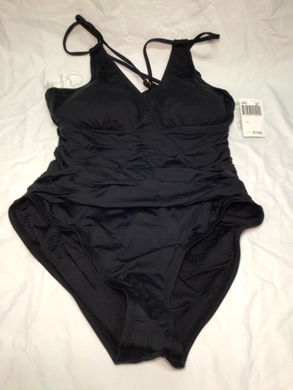 Photo 2 of LA BLANCA ONE PIECE WOMEN'S SWIMSUIT-BLACK- SIZE 10
