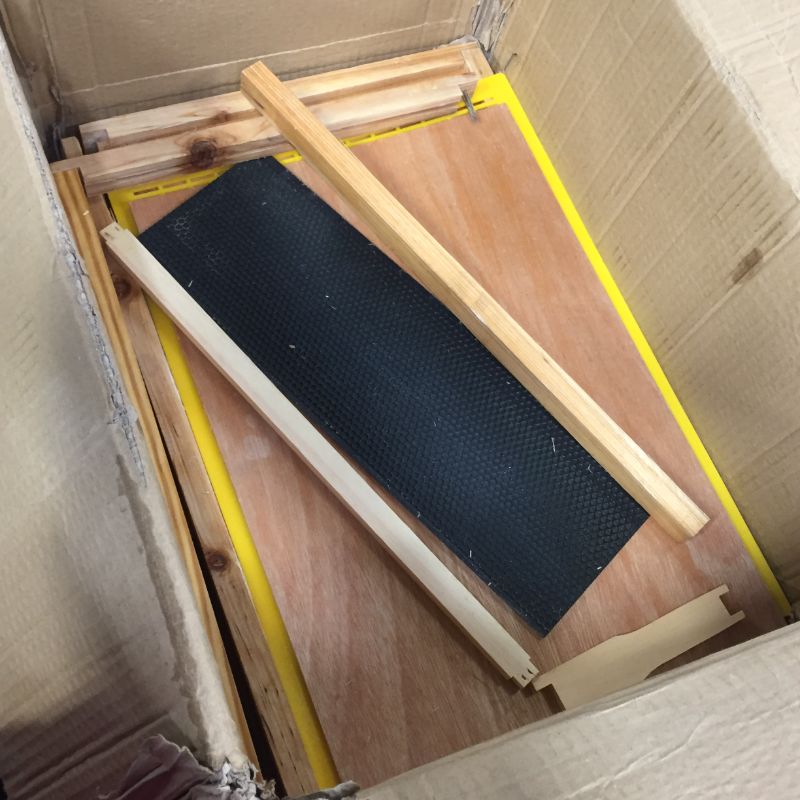 Photo 4 of 8 Frame 2 Layers Complete Box Kit w/Heavy Wax Coated Deep Brood Box Waterproof