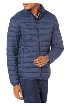 Photo 1 of Amazon Essentials Men's Lightweight Water-Resistant Packable Puffer Jacket Medium
