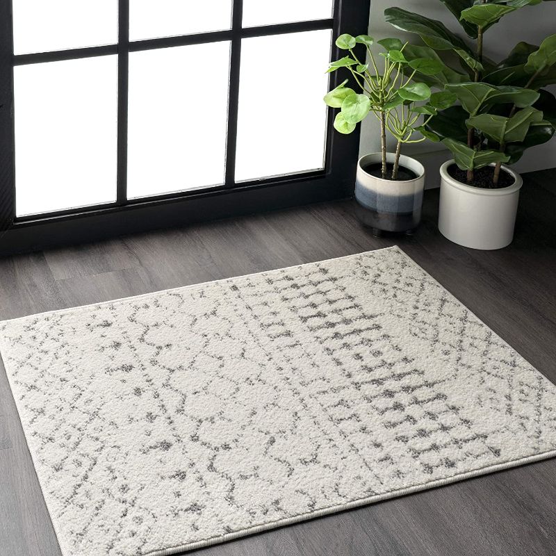 Photo 1 of 
nuLOOM Moroccan Blythe Area Rug, 3' x 5', Grey/Off-white