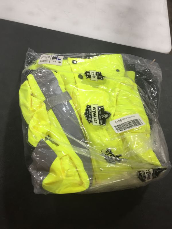 Photo 2 of ERGODYNE 25595 GLOWEAR 8381 TYPE R CLASS 3 PERFORMANCE 3-IN-1 BOMBER JACKET, XL, HV LIME
