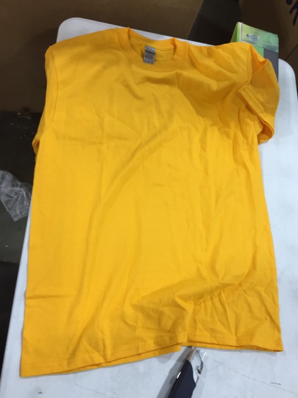 Photo 2 of Gildan Men's Ultra Cotton T-Shirt, Style G2000
2 pack yellow
size medium