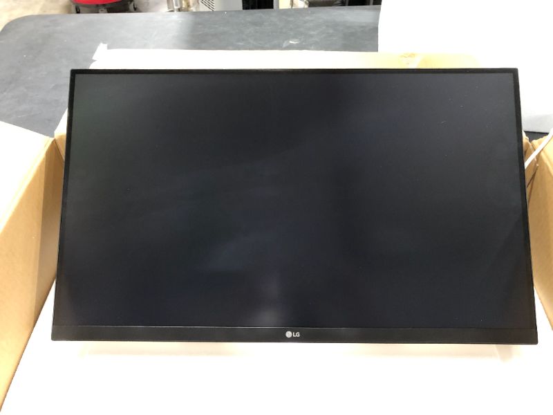 Photo 2 of LG 27UK850-W 27" 4K UHD IPS Monitor with HDR10 with USB Type-C Connectivity and FreeSync SOLD FOR PARTS 