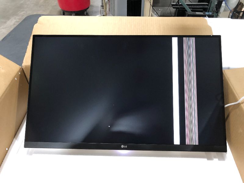 Photo 2 of LG 27UK850-W 27" 4K UHD IPS Monitor with HDR10 with USB Type-C Connectivity and FreeSync SOLD FOR PARTS 