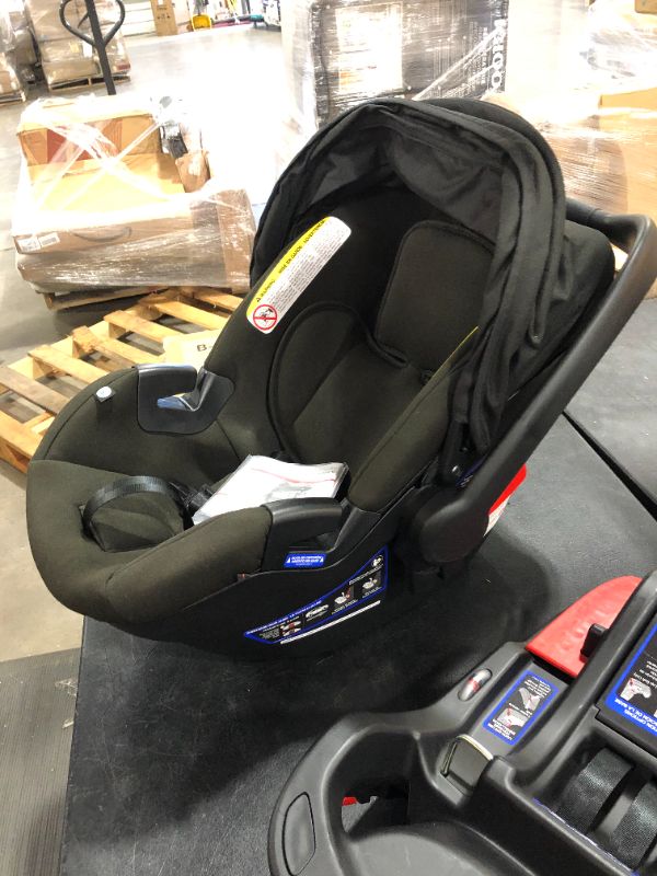 Photo 4 of Britax B-Lively and B-Safe Gen2 Travel System, Eclipse Black SafeWash