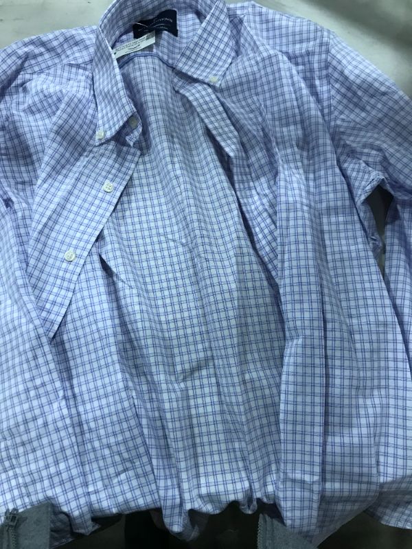 Photo 2 of Buttoned Down Men's Classic-Fit Dress Shirt Pocket Spread Collar
slim 15.5 32