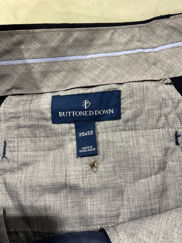 Photo 1 of Buttoned Down Men's Tailored Fit Super 110 Italian Wool Suit Dress Pant
size 35x32