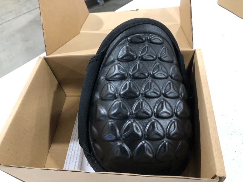 Photo 2 of AmazonCommercial Gel-Foam Knee Pads, 8.66 in, Black, 1 pair
