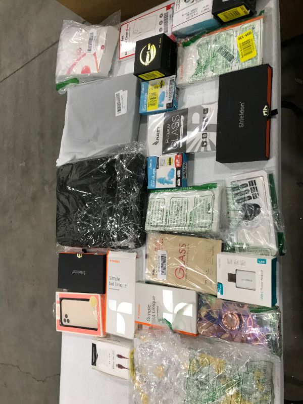 Photo 1 of Miscellaneous Box Lot of 23 Cellphone and Smart Device Related Item
