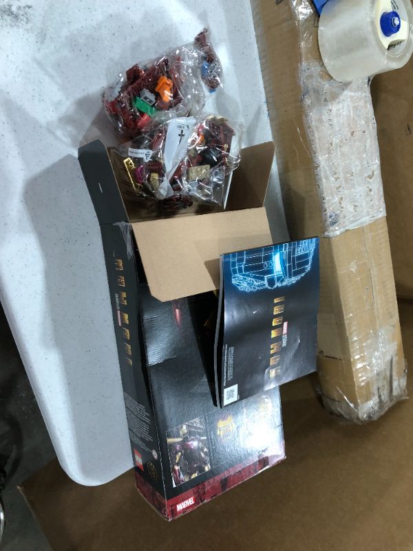Photo 1 of LEGO Marvel Avengers Iron Man Helmet 76165; Brick Iron Man-Mask for-Adults to Build and Display, Creative Challenge for Marvel Fans (480 Pieces)

