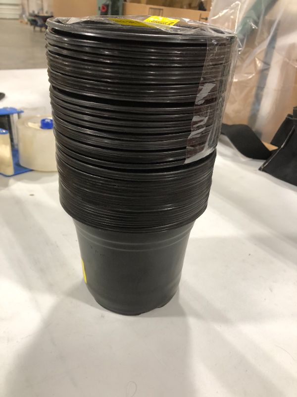 Photo 1 of 0.5 gallon PLASTIC Black POTS (30CT)