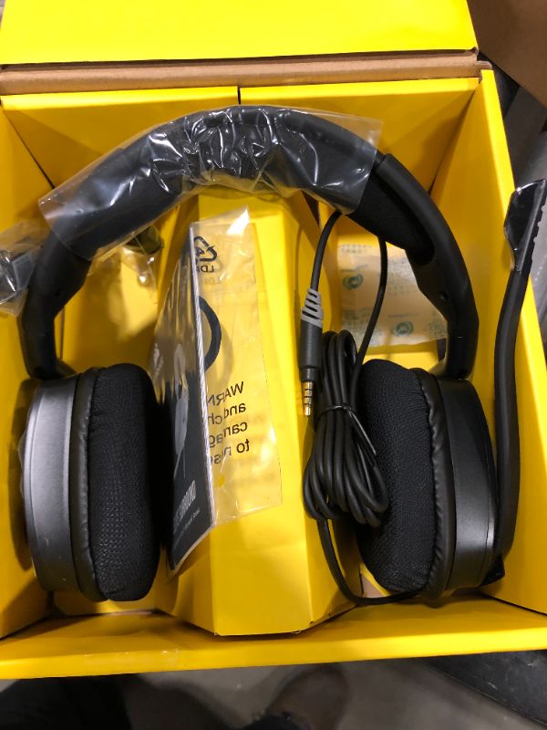 Photo 2 of Corsair VOID ELITE SURROUND Premium Gaming Headset — Carbon (CA-9011205-NA)
