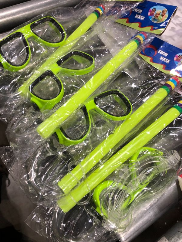 Photo 1 of 4pk Green Youth Snorkel Set