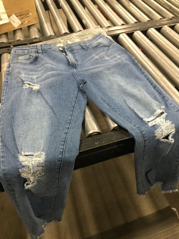 Photo 2 of Womens distressed jeans (L)