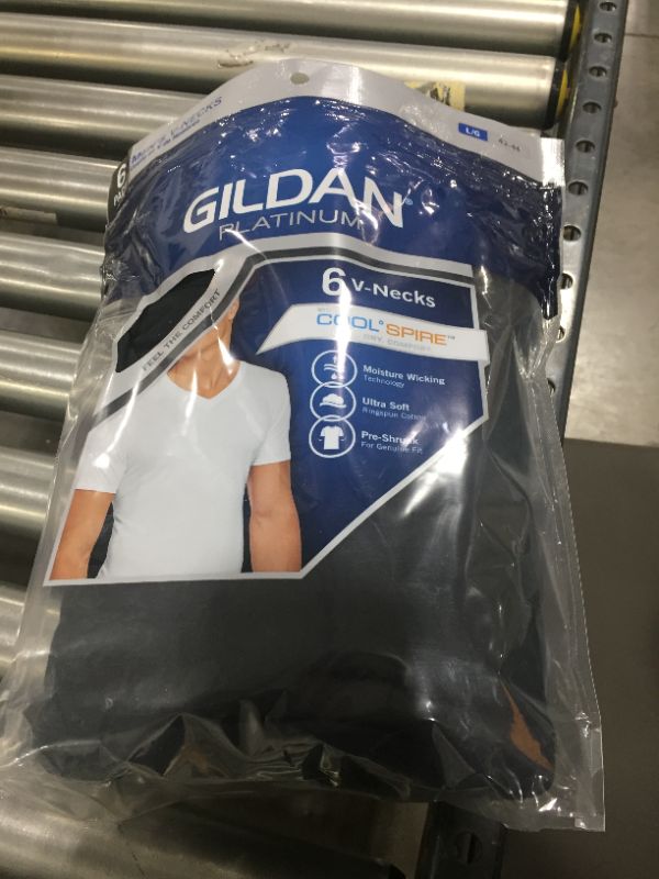 Photo 2 of Gildan Platinum Men's 6-Pack V-Neck T-Shirt SIZE L

