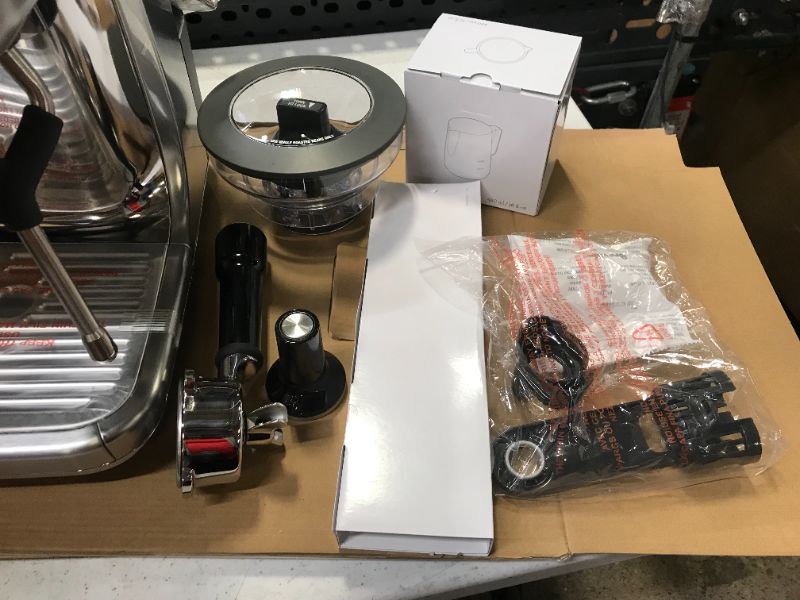 Photo 6 of Breville - the Barista Pro Espresso Machine with 15 bars of pressure, Milk Frother and intergrated grinder - Brushed Stanless Steel, BRAND NEW
