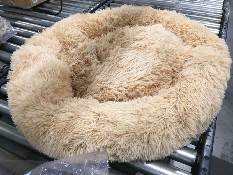 Photo 1 of 32 INCH ROUND FUZZY DOG BED, CREAM