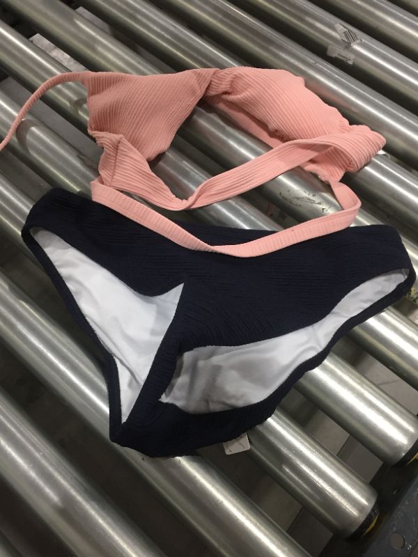 Photo 2 of CUPSHE Textured Pink And Navy Halter Bikini, SIZE M
