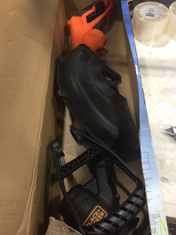 Photo 3 of Black & Decker ST8600 5 Amp 13 in. String Trimmer/Edger