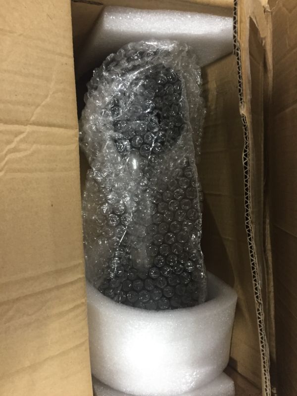 Photo 3 of Amazon Basics Rubber Encased Hex Dumbbell Hand Weight
